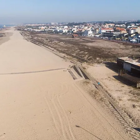 House In Beach, Da Aguda, Dom wakacyjny *